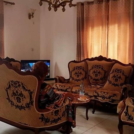 Residence Jeanne A Yaounde Odza Messamengo Buitenkant foto